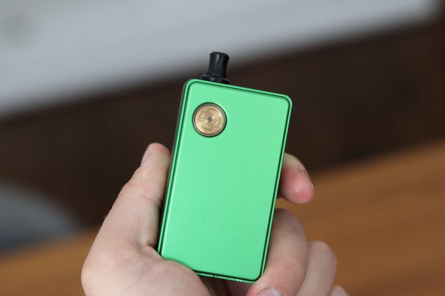 dotleaf vaporizer in hand